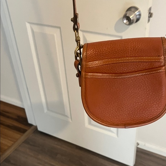 Dooney & Bourke Tan Leather Crossbody Bag - Picture 4 of 16